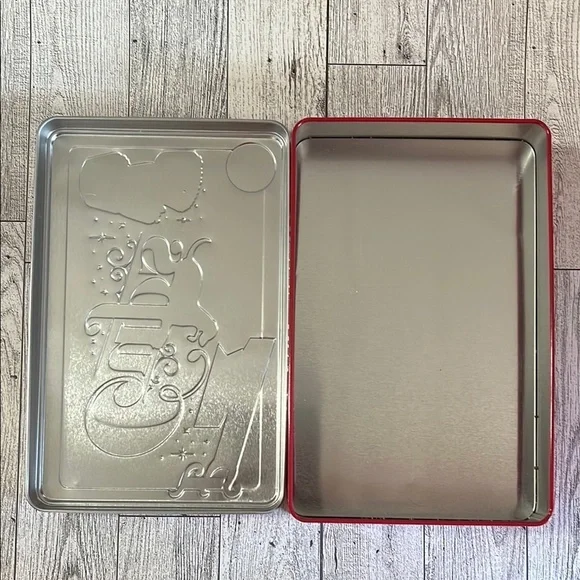 Williams-Sonoma Peppermint Bark Cups Tin - Empty - Picture 3 of 4